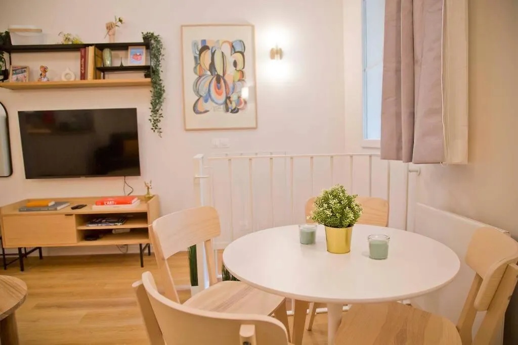 Luxury Apt Raspail Denfert باريس 0*,
